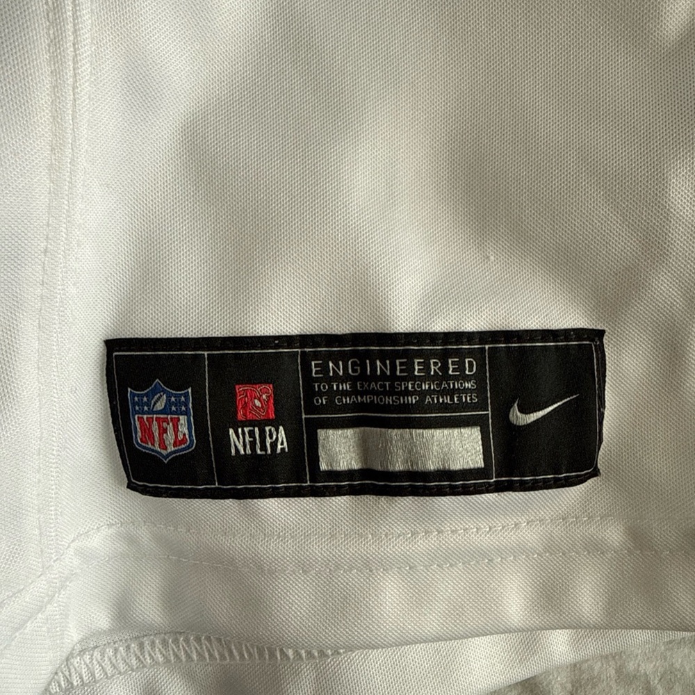 Nike White and Navy Men's Jersey - Picture 3 of 6